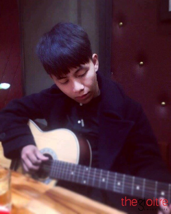 Minh Triết từng gây "bão" cộng đồng mạng khi cùng người bạn Quang Hùng cover bản mashup 30 ca khúc.