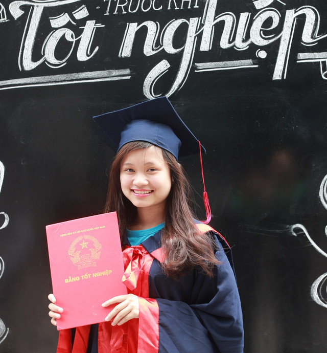 Ước mơ và hoài bão trước khi tốt nghiệp của SV Ngoại thương ảnh 12 Đây cũng là dịp để các bạn trẻ lưu lại ảnh kỉ niệm trước khi ra trường.