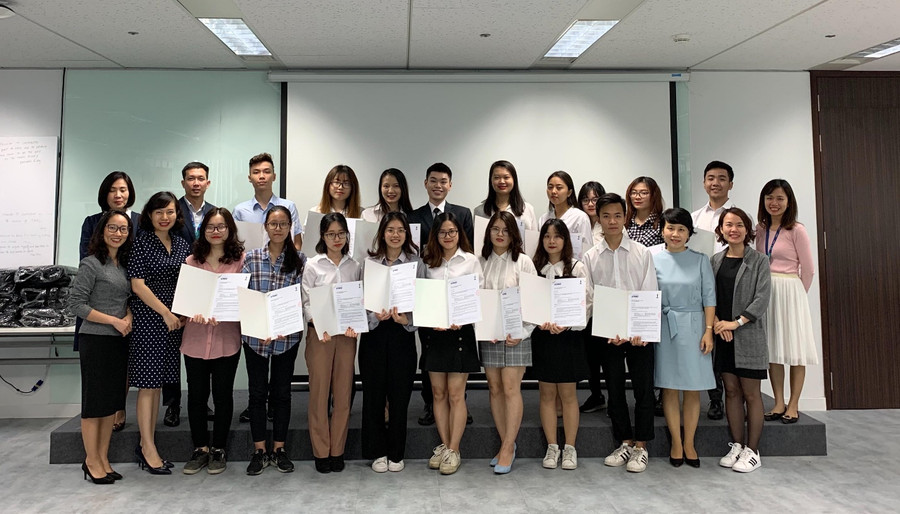 Sinh viên Học viện Ngân hàng nhận học bổng của KPMG - ICAEW S.T.A.R mùa 2 Sinh viên Học viện Ngân hàng nhận học bổng của KPMG - ICAEW S.T.A.R mùa 2