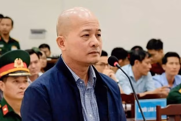 “Út trọc” Đinh Ngọc Hệ bị khởi tố, bắt giam trong một vụ án mới