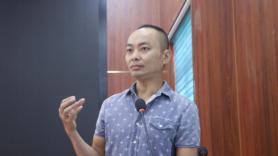 Nhà báo Nguyên Thủy dẫn giải một số ví dụ về giải quyết khủng hoảng truyền thông.