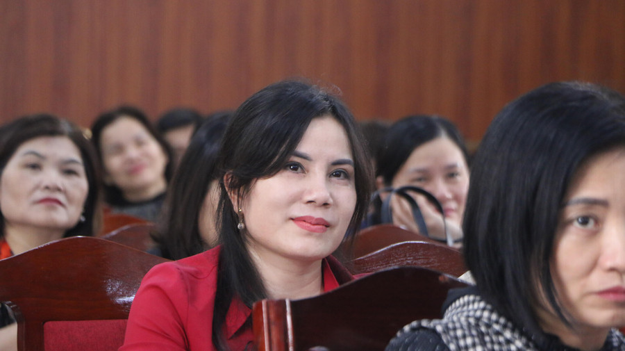 Qua mỗi một ví dụ, các cán bộ quản lý có thêm cho mình những kinh nghiệm quý báu để tự xử lý được các bước nếu xảy ra khủng hoảng truyền thông tại đơn vị.