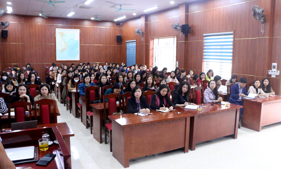 Buổi tập huấn đã thu hút sự quan tâm, chia sẻ của các học viên đến từ các nhà trường trên địa bàn huyện Đan Phượng.