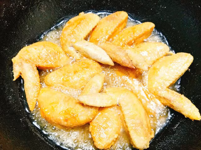 Cánh gà chiên mắm đậm đà, giòn dai ngon khó cưỡng ảnh 8