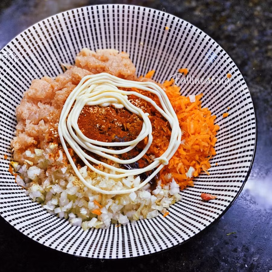 Cách làm bánh gà phô mai giòn rụm tan chảy khiến trẻ nhỏ mê tít ảnh 2