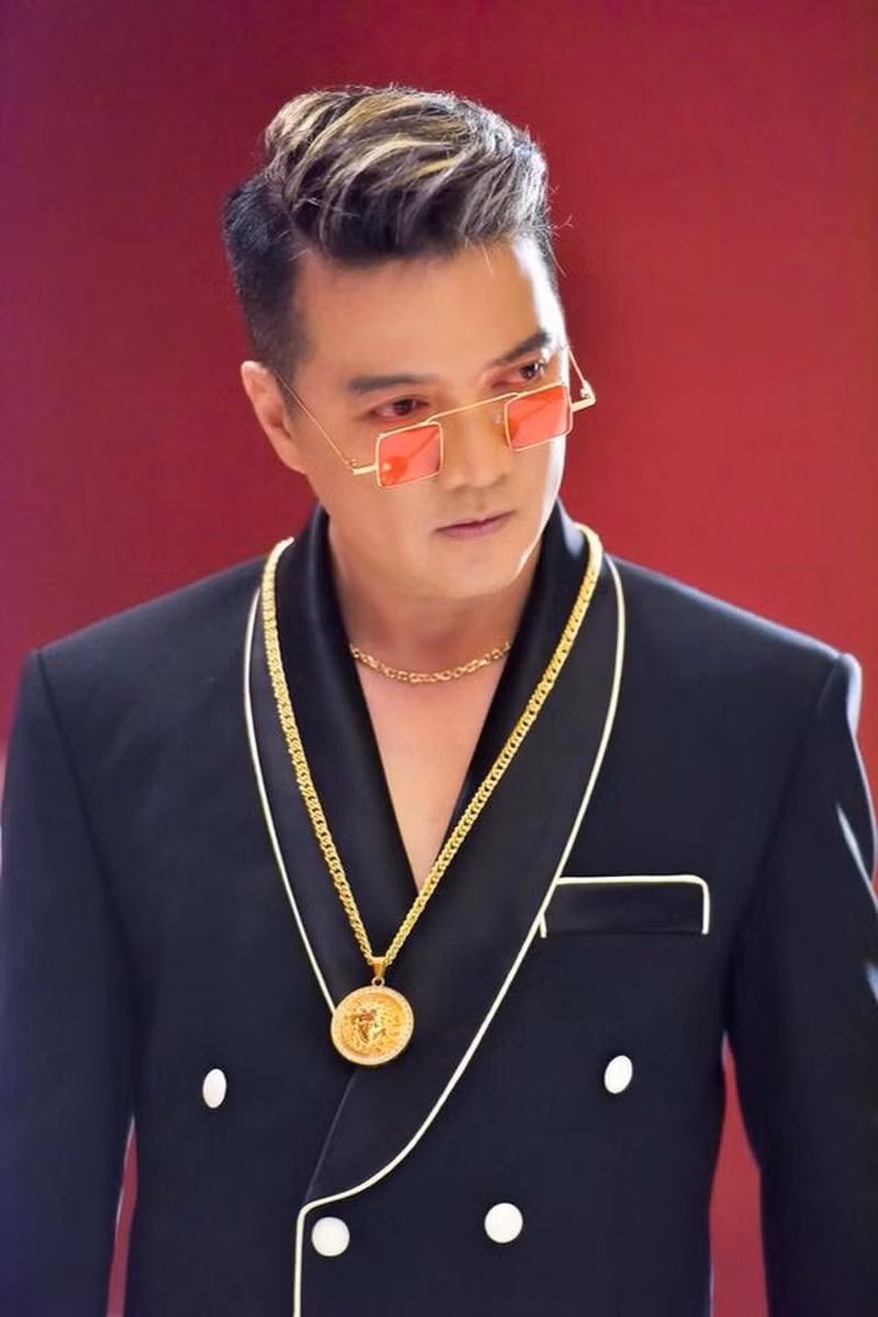 Ngỡ ngàng tên thật của Quang Lê, Đàm Vĩnh Hưng, Isaac, Bảo Thy... ảnh 4