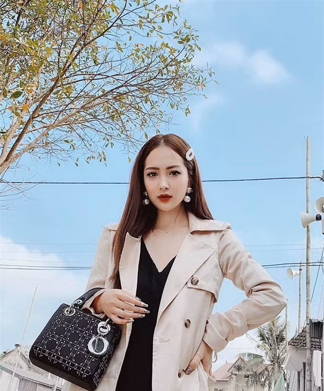 Hội “em họ” của người nổi tiếng: Ai cũng xinh nức nở, gu thời trang chẳng thua kém fashionista ảnh 27