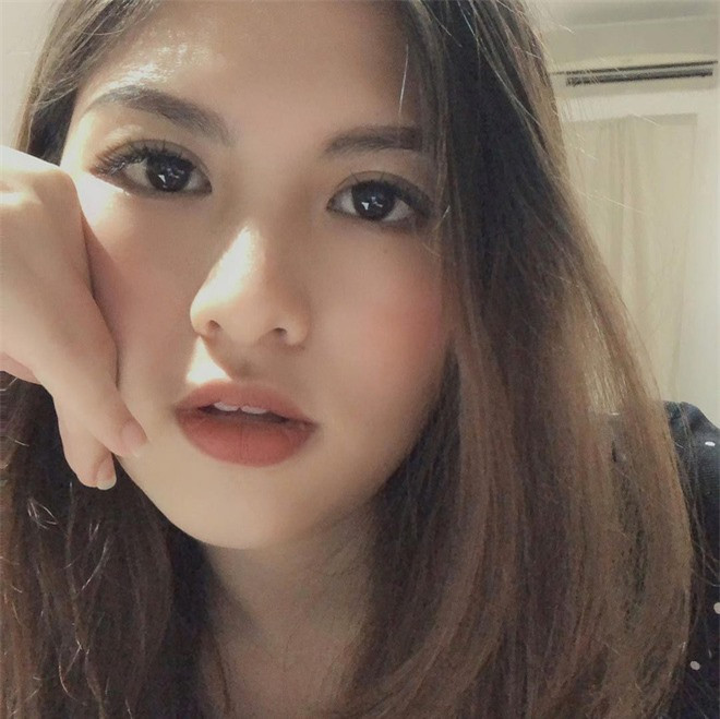 Hội “em họ” của người nổi tiếng: Ai cũng xinh nức nở, gu thời trang chẳng thua kém fashionista ảnh 15