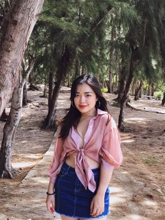 Hội “em họ” của người nổi tiếng: Ai cũng xinh nức nở, gu thời trang chẳng thua kém fashionista ảnh 4