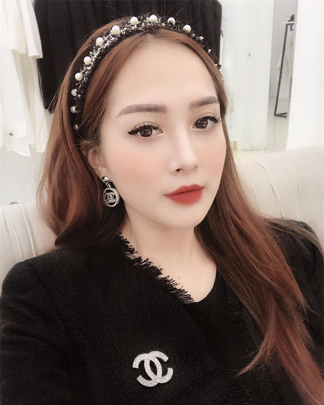 Hội “em họ” của người nổi tiếng: Ai cũng xinh nức nở, gu thời trang chẳng thua kém fashionista ảnh 30