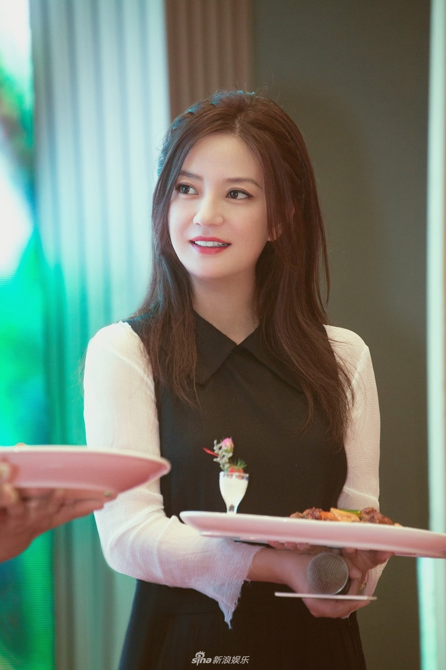 Triệu Vy trả lời khó hiểu về chuyện bí mật sinh con cho đại gia Singapore ảnh 2 Keyword đầu tiên có dấu