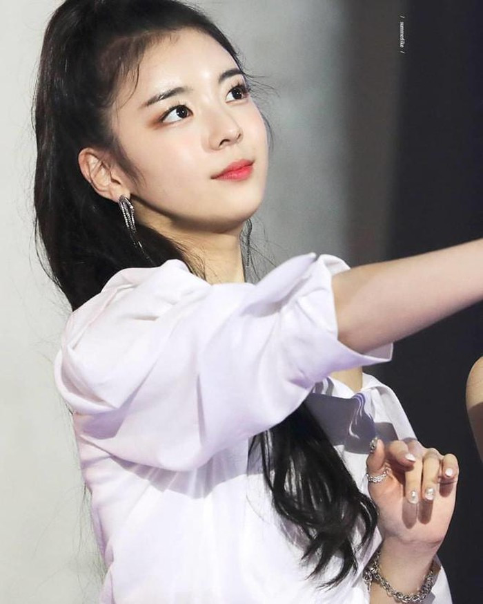 Những cô gái hút fan nữ nhất của làng nhạc Hàn ảnh 13