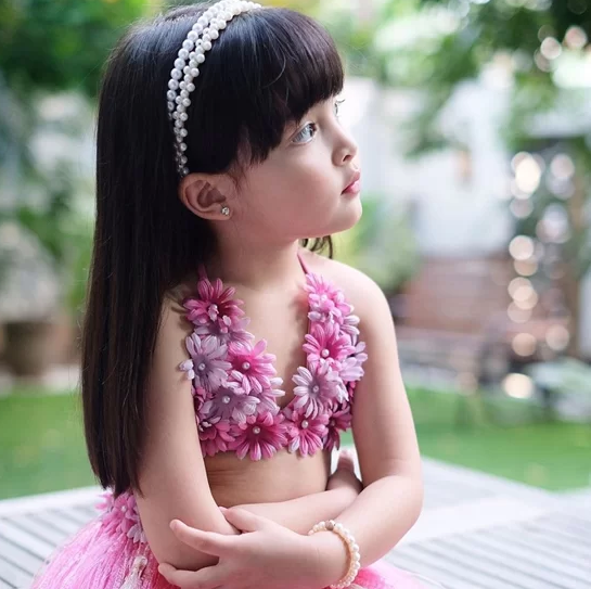 Nhan sắc con gái ‘mỹ nhân đẹp nhất Philippines’ khiến nhiều người tan chảy - ảnh 4