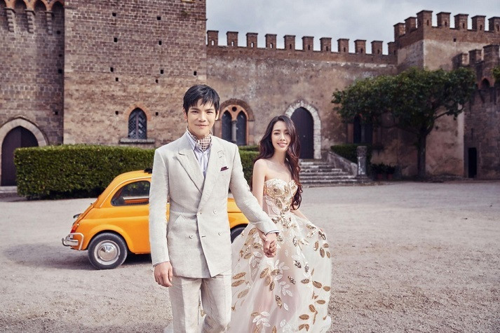 Con trai trùm showbiz Hong Kong khoe ảnh cưới bên mỹ nhân Đài Loan Con trai trùm showbiz Hong Kong khoe ảnh cưới bên mỹ nhân Đài Loan