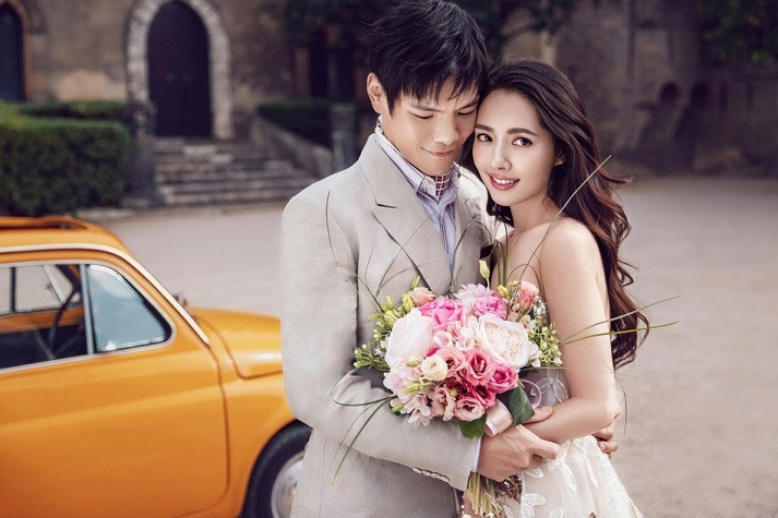 Con trai trùm showbiz Hong Kong khoe ảnh cưới bên mỹ nhân Đài Loan Con trai trùm showbiz Hong Kong khoe ảnh cưới bên mỹ nhân Đài Loan