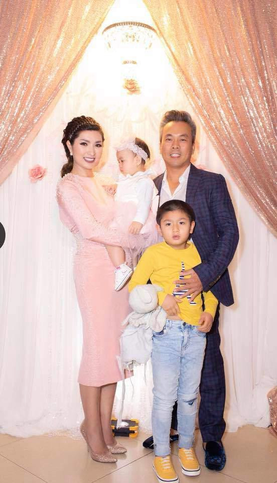 Ca sĩ Nguyễn Hồng Nhung chia tay bạn trai sau 4 năm chung sống