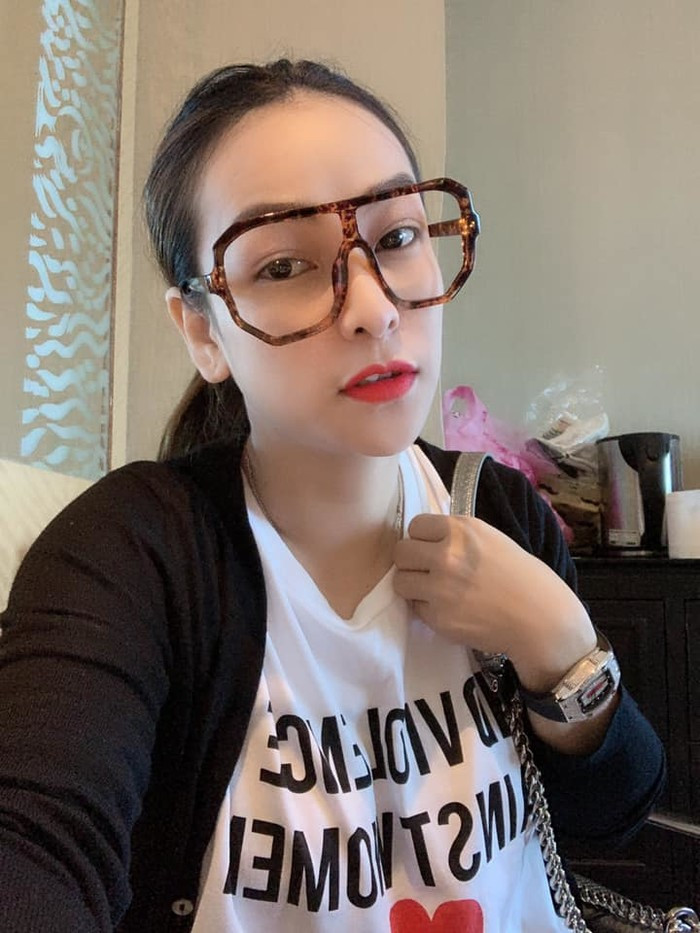 Vợ đầu của Minh Nhựa "khôn khéo" trả lời thắc mắc quanh đám cưới con gái ảnh 3 Nhan sắc trẻ trung của Phương Thuý.