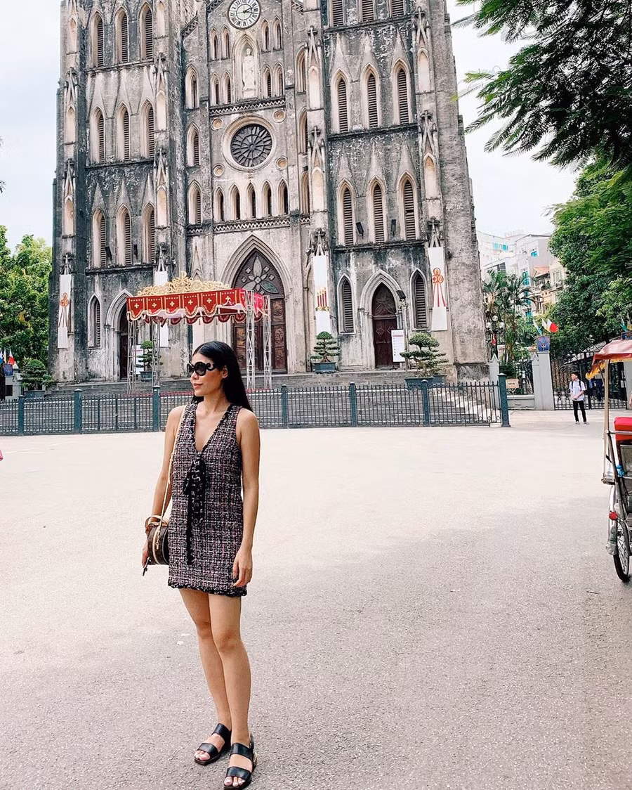 Tay chơi hàng hiệu có tiếng bóc phốt Sĩ Thanh dùng hàng nhái là ai? ảnh 16 Tay chơi hàng hiệu có tiếng bóc phốt Sĩ Thanh dùng hàng nhái là ai? ảnh 16