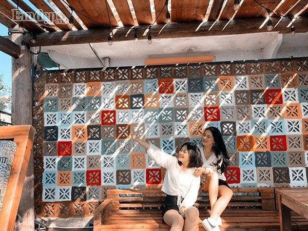 Hai chị em diện đồ đôi chụp ảnh đẹp như mơ ở Sa Pa ảnh 13 Cuộc đời phải có một cô em gái để cùng nhau diện đồ đôi đẹp như mơ đến Sa Pa du lịch