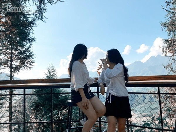 Hai chị em diện đồ đôi chụp ảnh đẹp như mơ ở Sa Pa ảnh 14 Cuộc đời phải có một cô em gái để cùng nhau diện đồ đôi đẹp như mơ đến Sa Pa du lịch