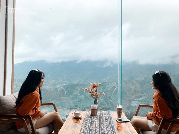 Hai chị em diện đồ đôi chụp ảnh đẹp như mơ ở Sa Pa ảnh 6 Cuộc đời phải có một cô em gái để cùng nhau diện đồ đôi đẹp như mơ đến Sa Pa du lịch