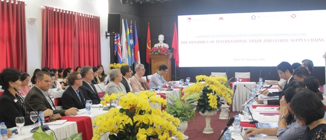 Hội thảo thu hút đông đảo khách mời quốc tế tham dự