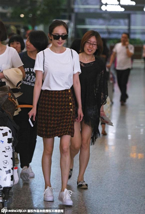 Angelababy và các mỹ nhân Hoa ngữ bị chê mặc xấu vì quá gầy ảnh 3 Angelababy và các mỹ nhân Hoa ngữ bị chê mặc xấu vì quá gầy-3