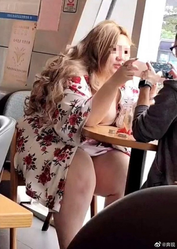 Tưởng yêu được hotgirl, chàng trai khóc nấc khi diện kiến nhan sắc của cô nàng - Ảnh 2 Tưởng yêu được hotgirl, chàng trai khóc nấc khi diện kiến nhan sắc của cô nàng - Ảnh 2