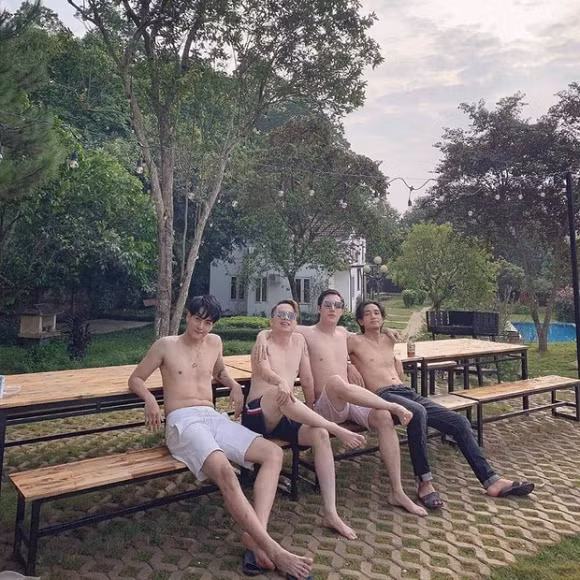 Hữu Vi, Hữu Vi tàn tạ, Hữu Vi hiện tại, ảnh mới Hữu Vi, sao việt 