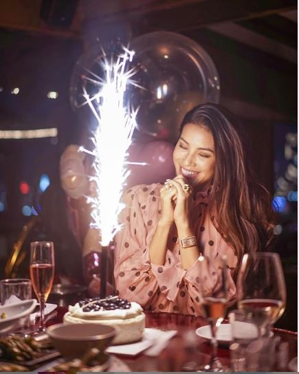 ly do pham huong luon im lang giua tin don bi mat sang my sinh con dau long hinh anh 2