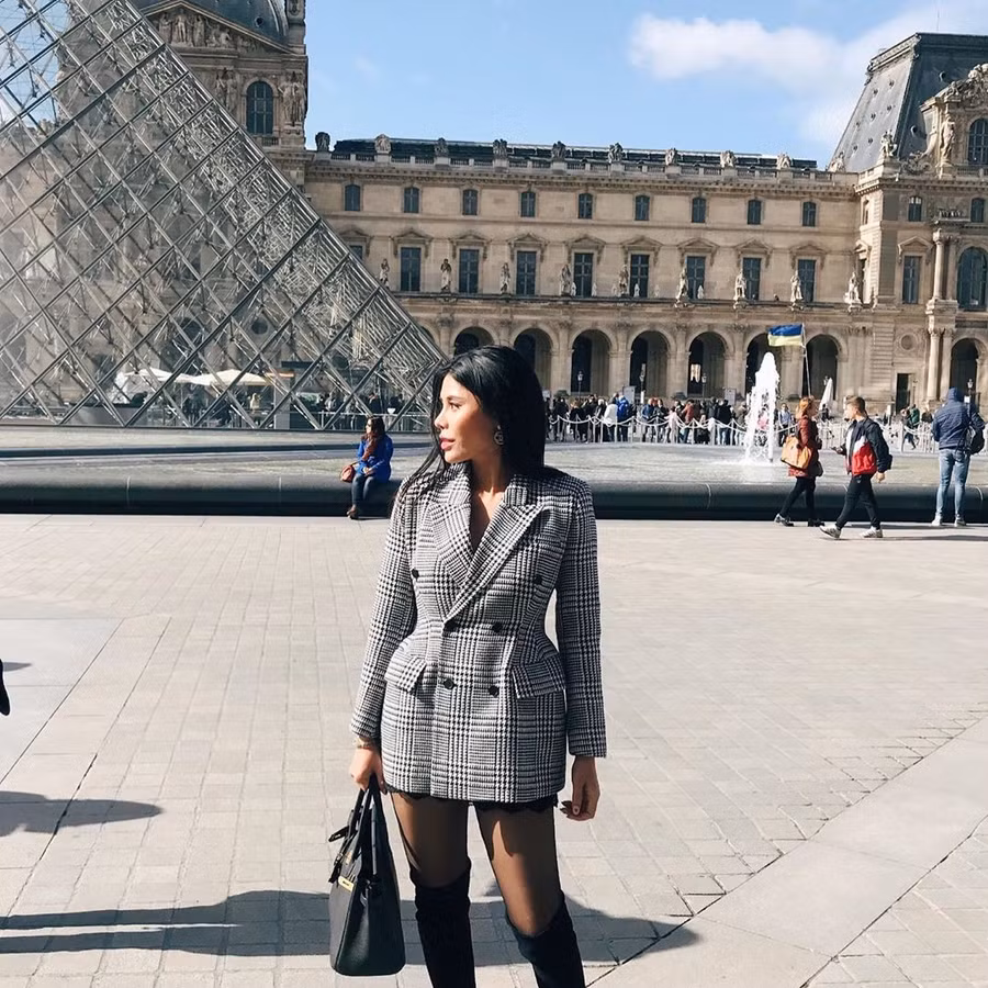 Tay chơi hàng hiệu có tiếng bóc phốt Sĩ Thanh dùng hàng nhái là ai? ảnh 7 Tay chơi hàng hiệu có tiếng bóc phốt Sĩ Thanh dùng hàng nhái là ai? ảnh 7