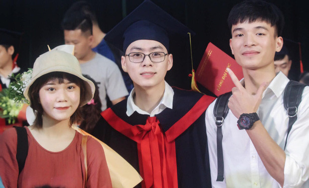 Soái ca trường ĐH Bách Khoa: Thành tích học tập "khủng", TOEIC 905/990, khởi nghiệp từ thời đi học ảnh 4 Soái ca trường Bách Khoa: Tốt nghiệp kỹ sư bằng xuất sắc, 2 Huy chương Bạc Olympic, TOEIC 905/990, khởi nghiệp từ khi còn đi học!-5