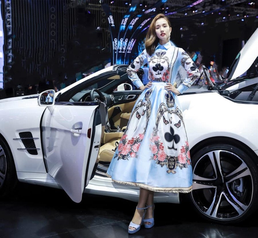 Cuộc sống như bà hoàng của diễn viên lấy đại gia hơn 12 tuổi