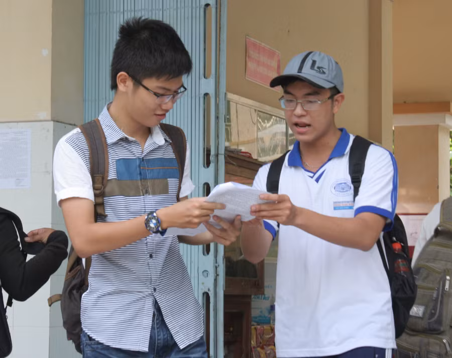 Thêm một "bé hạt tiêu" rời quê ứng thí 