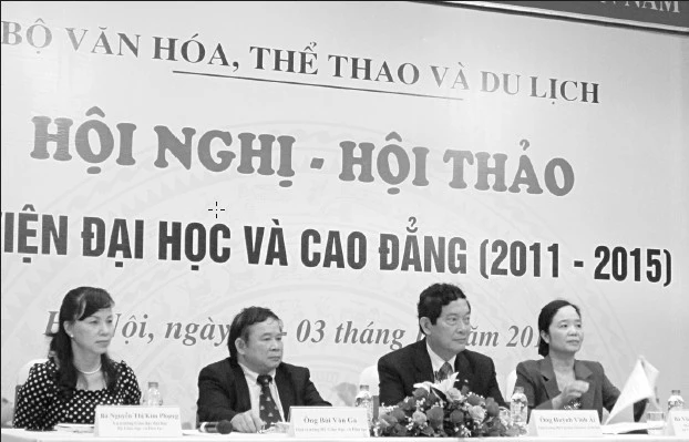 Chú trọng phát triển thư viện điện tử