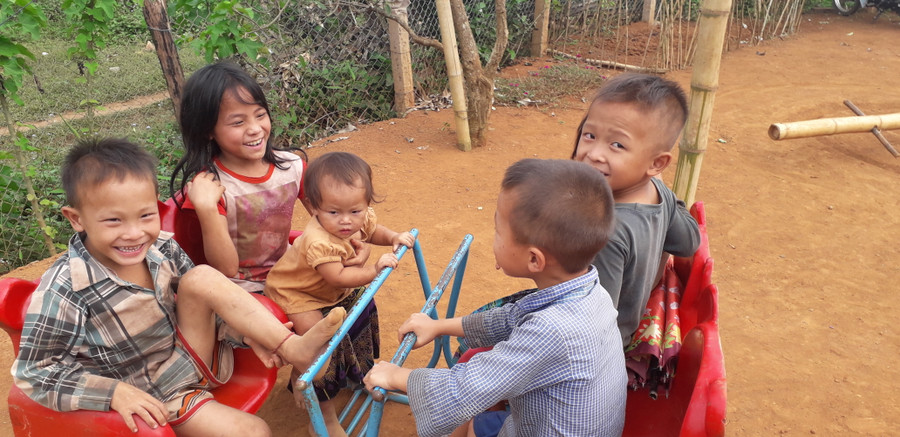 Nhiều trường MN ở Điện Biên chỉ được trang bị những đồ chơi ở mức tối thiểu Nhiều trường MN ở Điện Biên chỉ được trang bị những đồ chơi ở mức tối thiểu