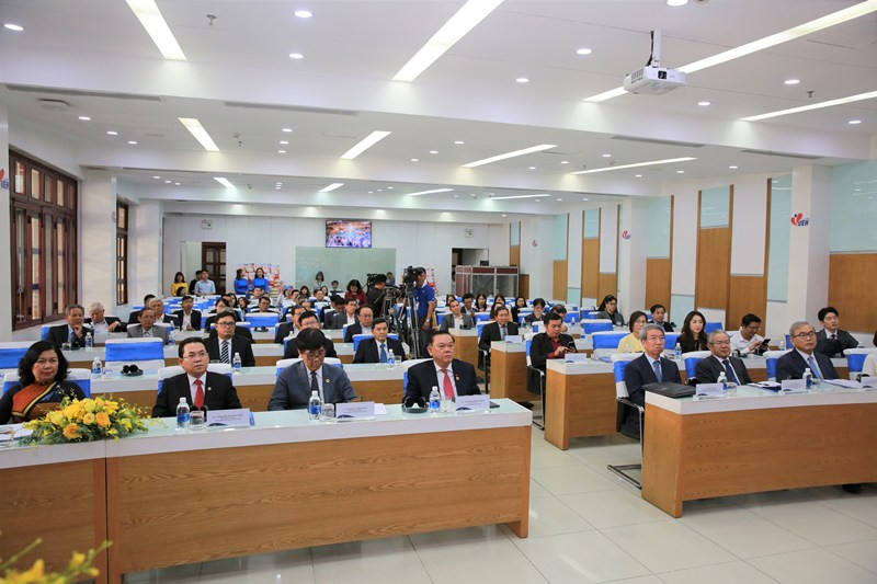 Quang cảnh buổi lễ ra mắt chương trình đào tạo Quản trị cấp cao toàn cầu Việt Nam - Hàn Quốc Quang cảnh buổi lễ ra mắt chương trình đào tạo Quản trị cấp cao toàn cầu Việt Nam - Hàn Quốc