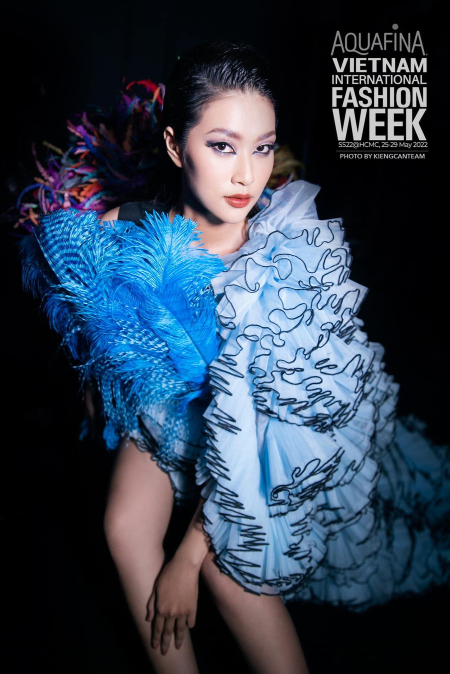 Người đẹp 10X trước đó là người mẫu.