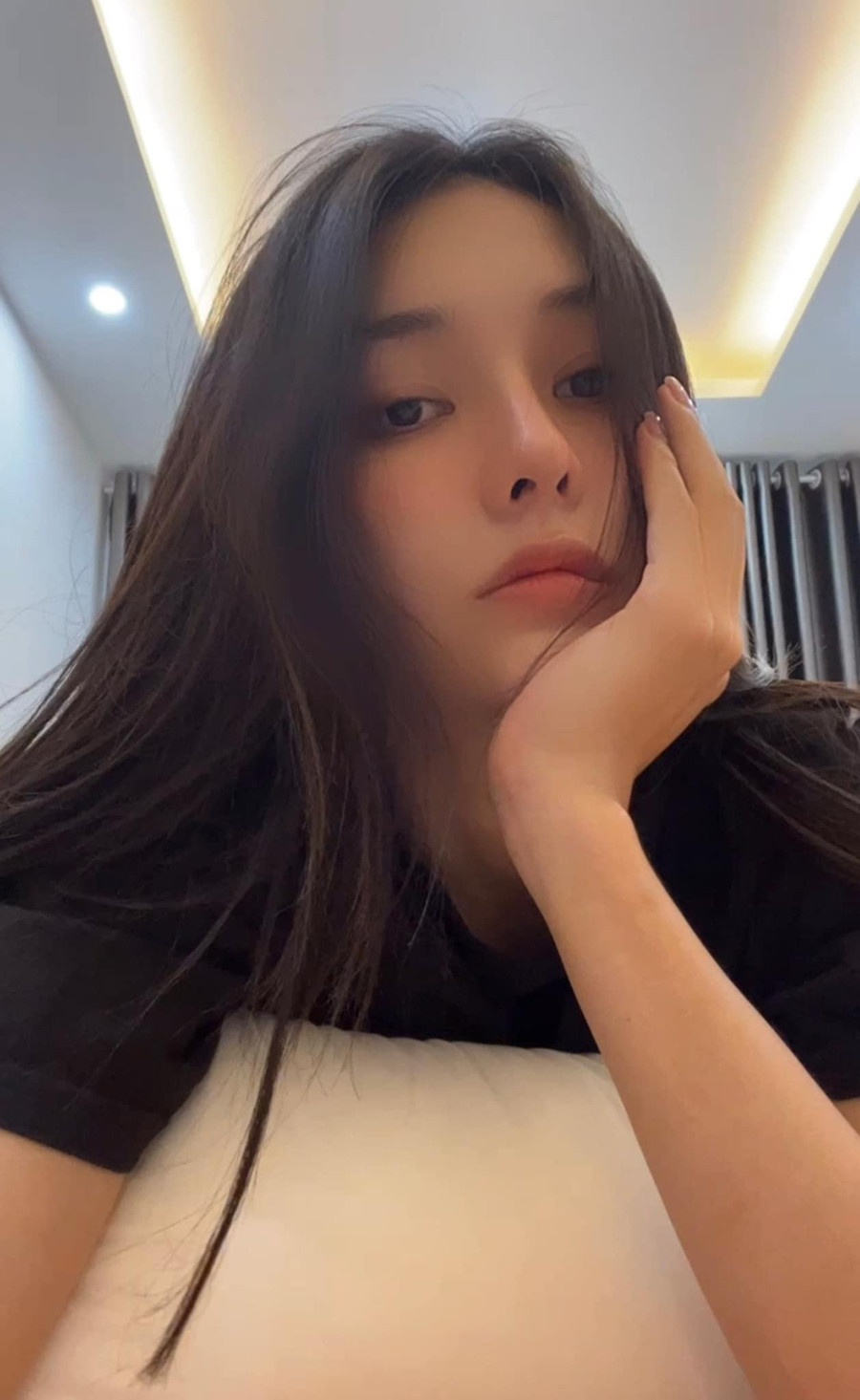 Mặt mộc của Hồng Hạnh hiện tại.