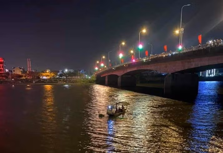 Hà Nam: Buồn chuyện gia đình, nam thanh niên nhảy cầu tự vẫn