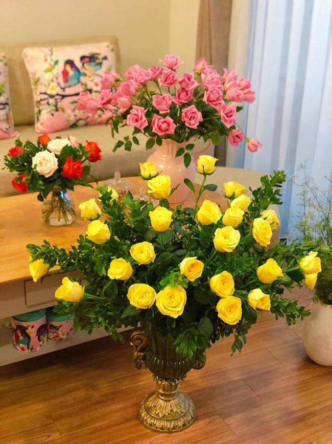 me man voi nhung binh hoa ngap sac xuan cua chi gai ha thanh - 14