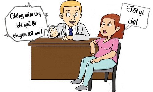 Vợ buồn phiền vì chồng luôn nắm tay khi ngủ 