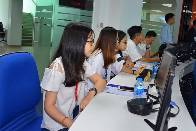 Sinh viên ĐHQG TPHCM