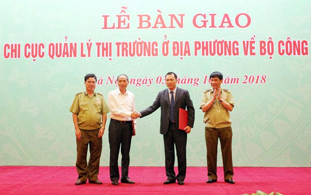 Thứ trưởng Bộ Công Thương Đặng Hoàng An tiếp nhận Chi cục Quản lý thị trường 28 tỉnh, thành phố khu vực phía Bắc về trực thuộc Bộ