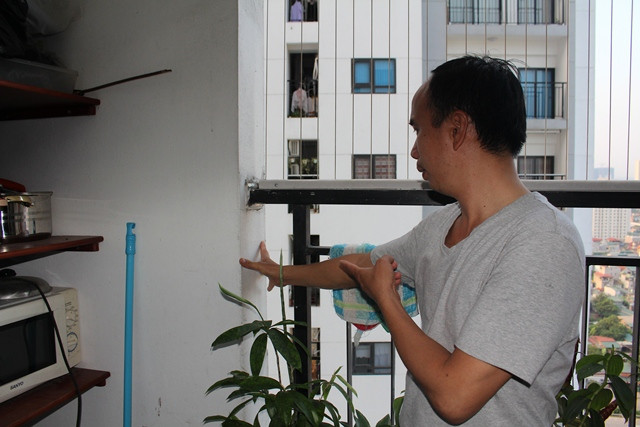 Cư dân chỉ những phần tính sai của chủ đầu tư Hateco Hoàng Mai cho phóng viên