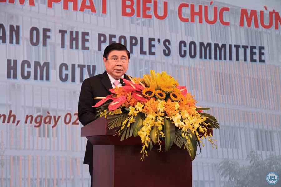 Ông Nguyễn Thành Phong- Chủ tịch UBND TPHCM phát biểu tại lễ khai giảng và khánh thành khối phòng học mới của UEL