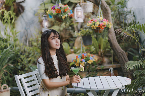 Thiếu nữ có đôi mắt buồn thay đổi chóng mặt sau 3 năm "bỗng dưng nổi tiếng"