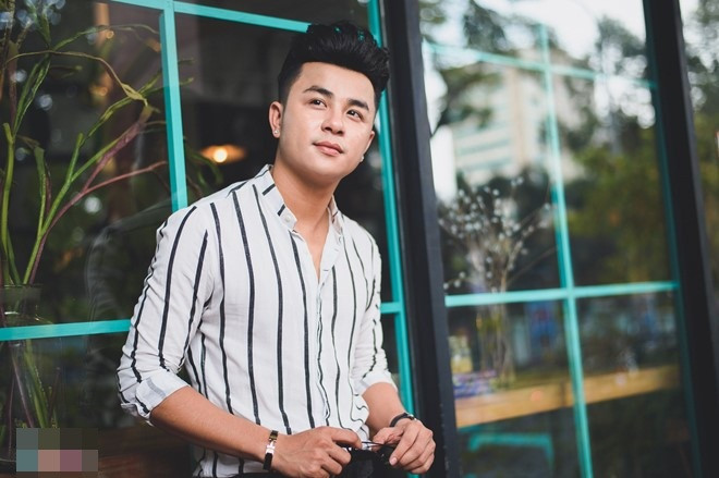 Hé lộ danh tính ông bố ca sĩ bí mật điển trai của bé Tin Tin