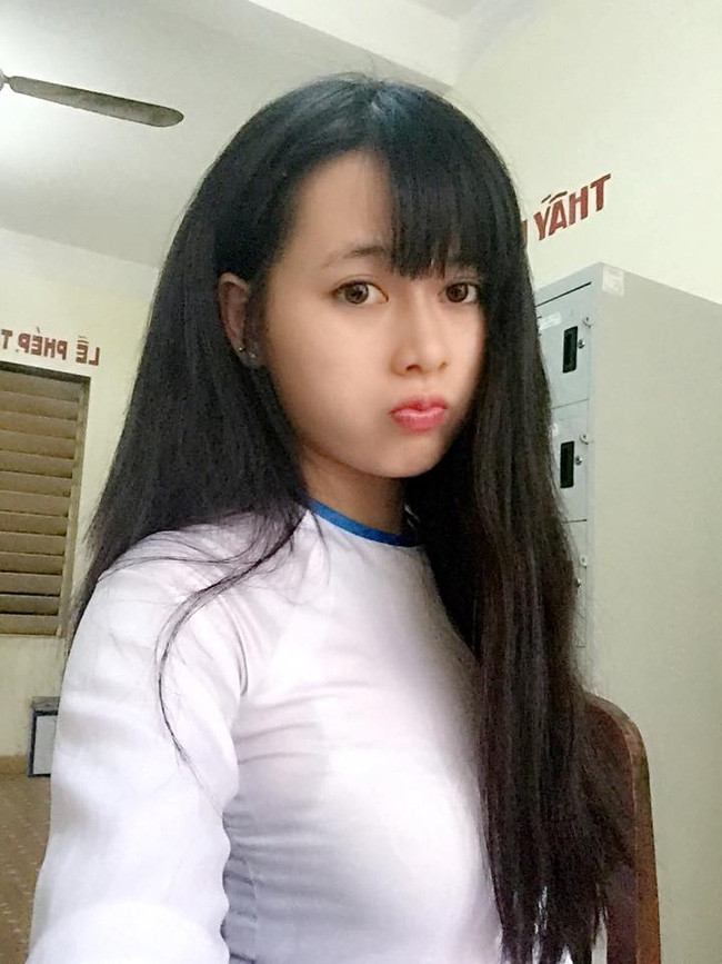 Cô dâu xinh như hoa, vạn chàng mê ở Bình Phước kết hôn khiến nhiều học sinh tiếc nuối ảnh 7 my-ha-kim-cuoi-chong (1)