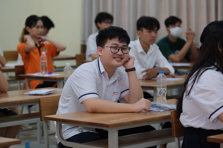 Thí sinh tự tin bước vào môn thi cuối cùng.